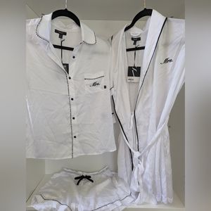 New with tags Bride Getting ready Pajama set with robe Vera Wang XS Bachelorette